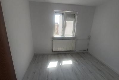 Apartament 3 camere open space, etajul 10, Craiovita zona Niela - 3