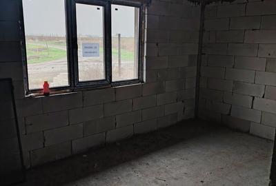 Casă cu 3 camere cu Teren 500 Mp în Șendreni - 3