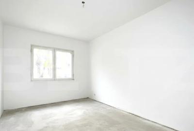 Apartament cu 4 camere decomandat în Decebal - 1
