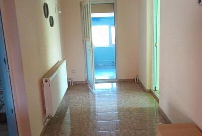 Casă cu 4 camere cu Teren 1040 Mp în Mărăcineni - 8