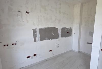 Garsonieră decomandată în Baza 3 - 7