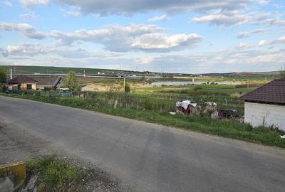 Teren de 611 mp, în Comșești - 2