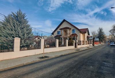 Casă cu 4 camere în Central - 6