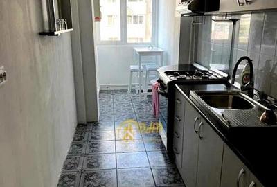 Apartament cu 3 camere in zona Podu Ros - 2