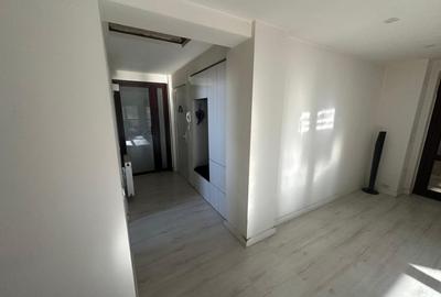 Apartament cu 3 camere decomandat, mobilat în Rovine - 9