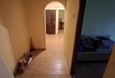 Apartament cu 3 camere, decomandat, zona Dacia - 4