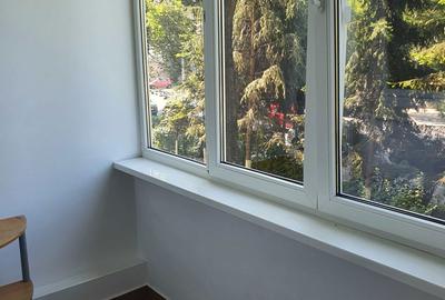 Apartament cu 4 camere decomandat în 7 Noiembrie - 8