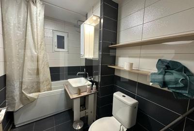 Apartament cu 3 camere decomandat, mobilat în Industrială