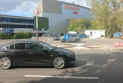 Apartament cu 3 camere decomandat în City Park Mall - 2