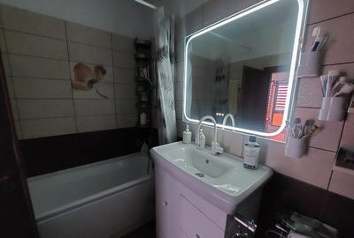 Apartament cu 3 camere semidecomandat în Bucureștii Noi - 9