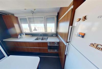 Apartament cu 2 camere,recompartimentat in 3 camere,54 mp,Grivitei. - 2