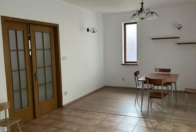 Casă cu 8 camere cu Teren 250 Mp în Tei - 8