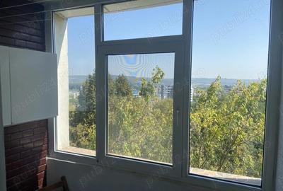 Garsonieră semidecomandată în Craiovei - 2