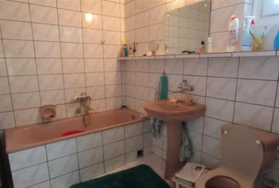 Casă cu 6 camere cu Teren 265 Mp în Central - 17