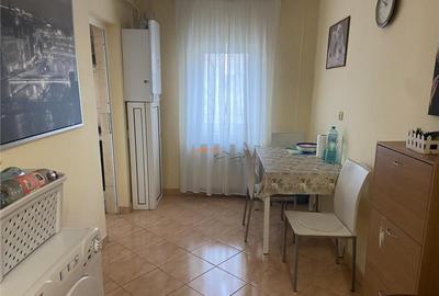 Aparttament 2 camere , cartier Sud , 56 mp , decomandat , re - 2