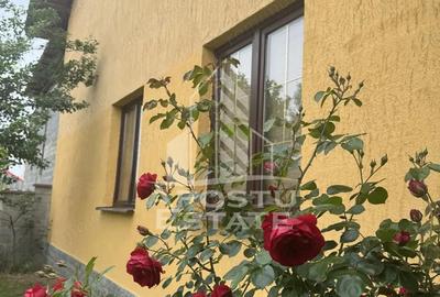 Casă cu Teren 1752 Mp în Ghiroda
