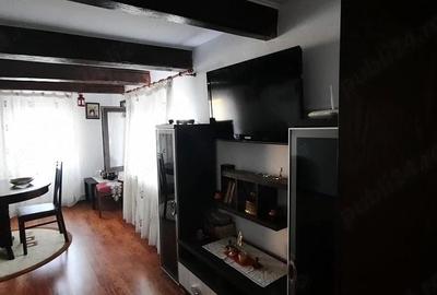 Casă cu 4 camere cu Teren 700 Mp în Central - 8