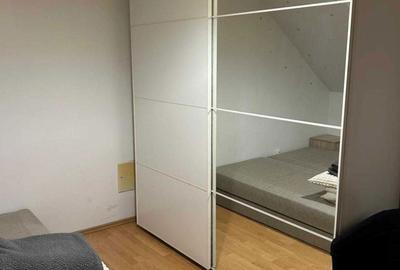 Apartament cu 4 camere decomandat în Europa - 4