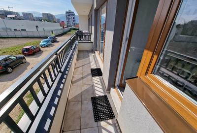 Garsoniera zona Mall Coresi - 5