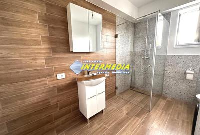 Apartament cu 2 camere decomandat, mobilat în Cetate