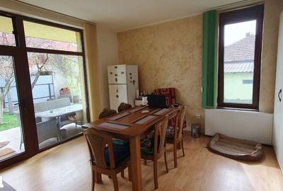 Casă cu 5 camere cu Teren 500 Mp în Ronaț - 8