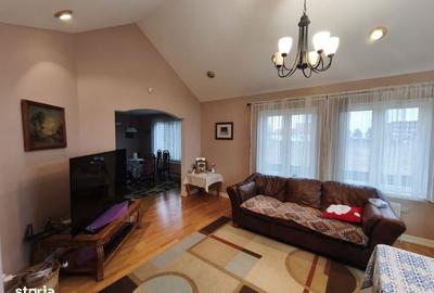 Casă cu 4 camere cu Teren 3000 Mp în Central - 3