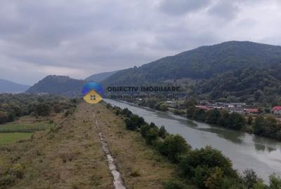 Loturi de vanzare - cu vedere dubla spre lac si munte - 1