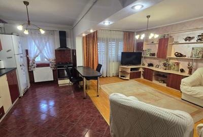 Apartament 4 camere de vanzare, etajul 2, Focsani - 14