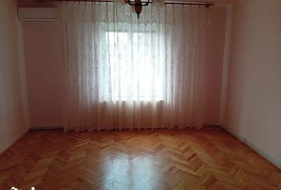 Casă cu 6 camere cu Teren 843 Mp în Livada - 6