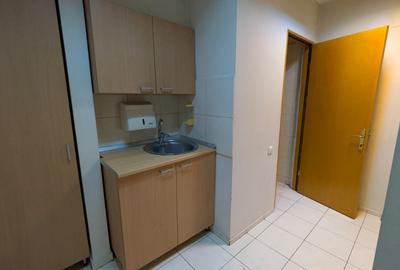 Spatiu de inchiriat, parter , zona centrala, bld. Mircea cel Batran - 12