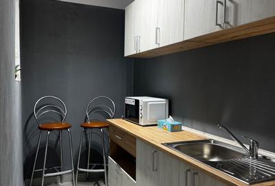 Spațiu comercial, de 70 mp, în Central - 3