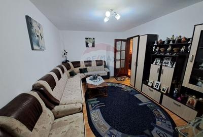3 camere de inchiriat, zona Consul - 2