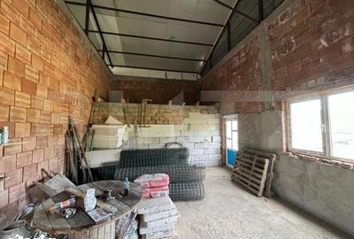 Spațiu comercial, de 300 mp, în Sud - 12