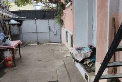 Super ocazie! PRET DE APARTAMENT! Casa zona Centrala, 3 cam - 4