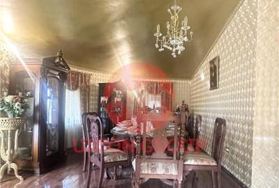 Casă cu 7 camere cu Teren 660 Mp în Lazu - 12