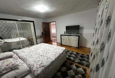 Casa spa?ioasa, aproape de centru, intr-o zona excelenta din Sebe? - 1