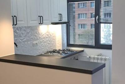 Garsonieră semidecomandată, mobilată în 1 Mai - 15