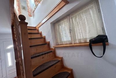 Apartament cu 3 camere decomandat, mobilat în Central - 4