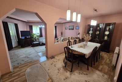 Casă Individuală cu 8 Camere și 4 Băi – de Vânzare în Ciarda Roșie - 375.000 Eur - 4