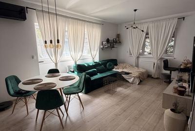 Apartament cu 3 camere decomandat, mobilat în Lujerului