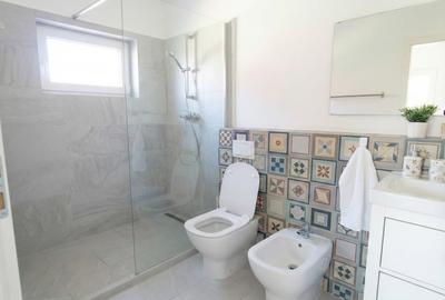 Casă individuală cu 6 camere cu Canalizare în Gruia - 10