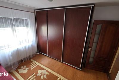 Apartament cu 4 camere în Central - 1