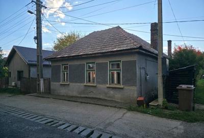 Casă cu 3 camere în Dumbrăvioara - 2