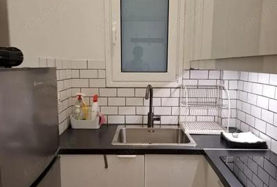 Garsonieră decomandată în Tei