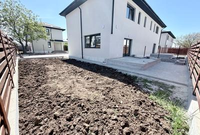 Duplex cu 3 camere cu Canalizare în Sud - 18