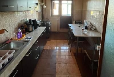 Vanzare apartament 4 camere - 2