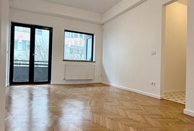 Apartament cu 3 camere semidecomandat în Romană - 11