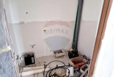 Casă cu 5 camere cu Teren 465 Mp în Dărmănești - 14