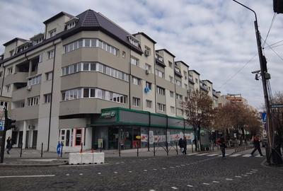 Vand apartament cu 3 camere in centrul orasului Ramnicu Valcea etaj 4 - 10