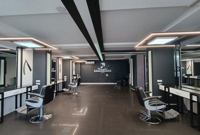 Spațiu comercial, de 326 mp, în Central - 1